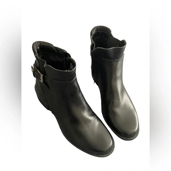 Women’s AK shoes - Picture 1 of 8